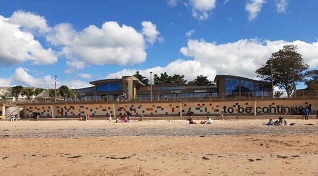 Ocean from the seafront