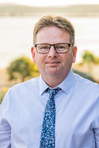 Portrait of Cllr Matt Hall