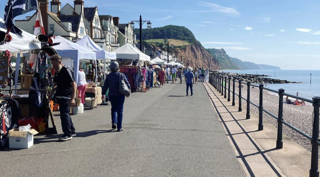 What do you think about street stalls trading in your town?